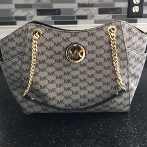 Michael Kors Tote/Shoulder Bag with wallet